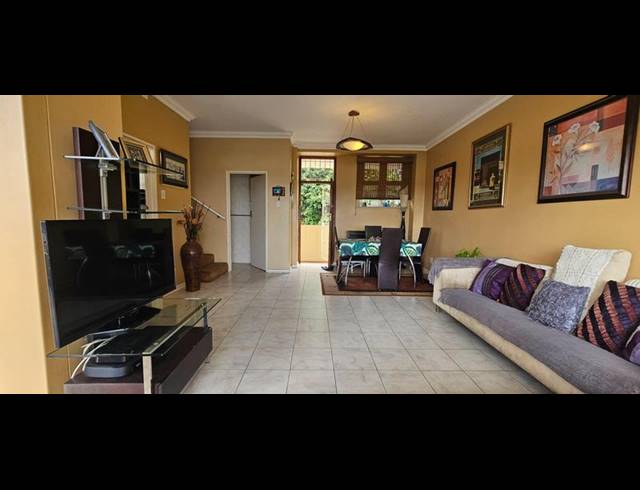 2 BEDROOM APARTMENT FOR SALE IN DURBAN NORTH